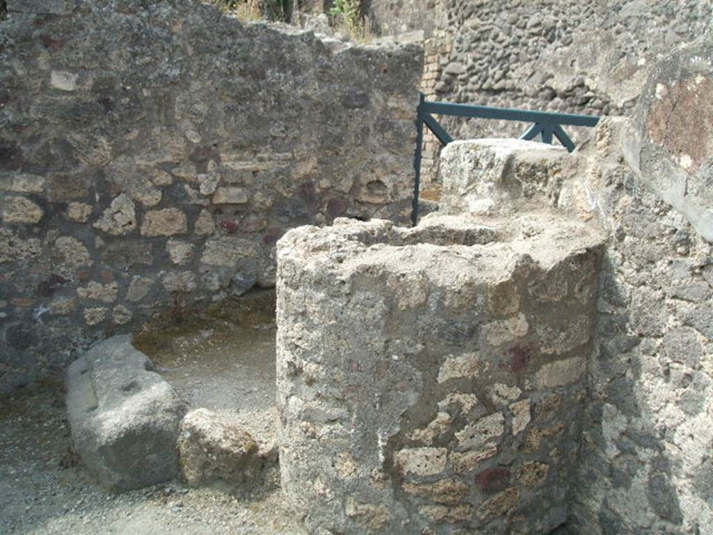 Viii Pompeii South West Corner Of Shop With Doorway To Viii